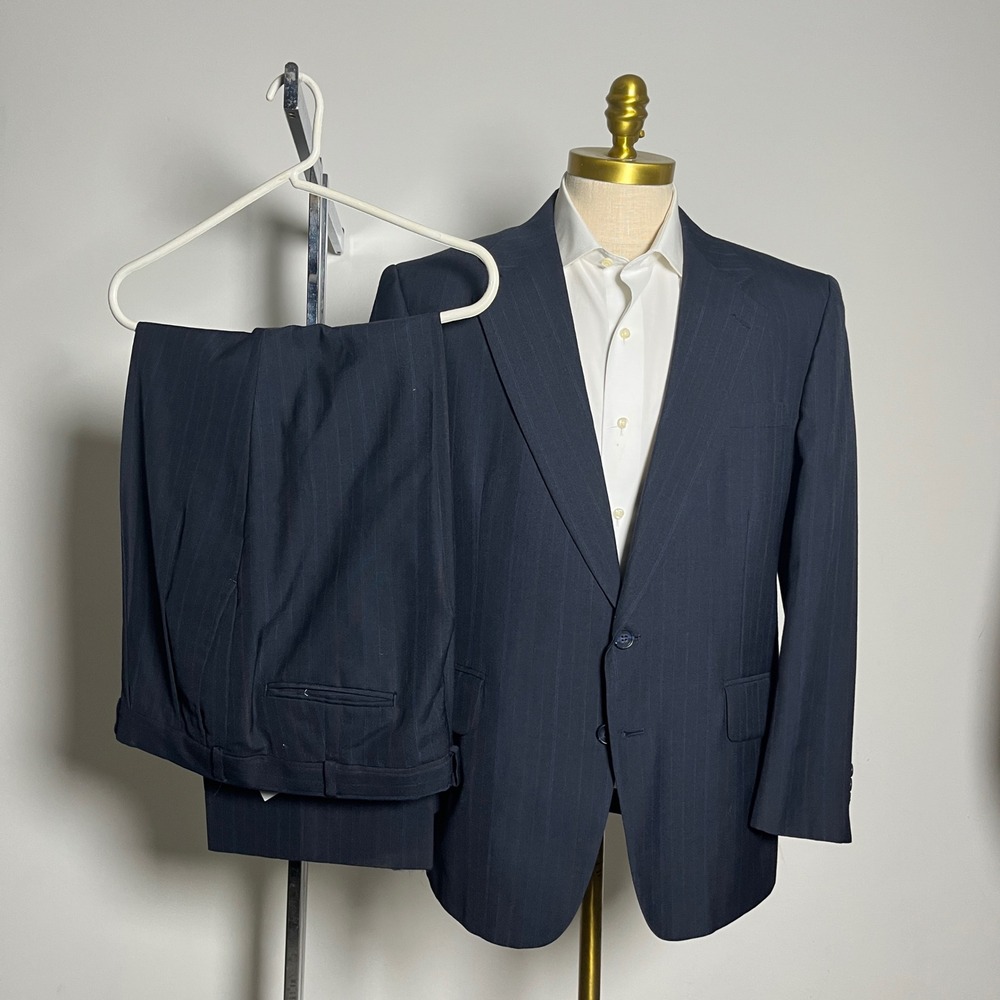 Towncraft Suit Mens 42R W35 Navy Blue Pinstripe Worsted Wool Blend 2-Button